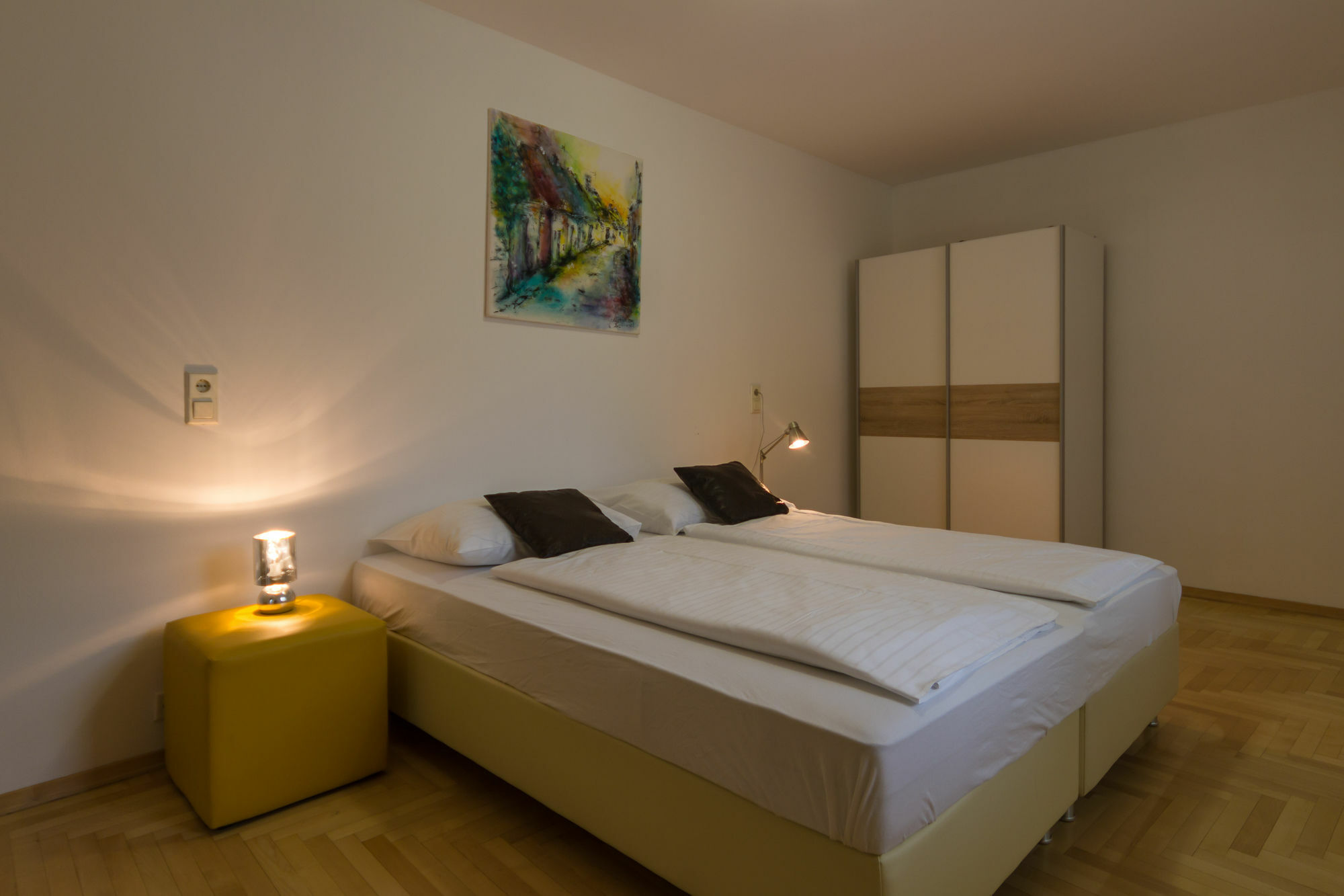 Puzzlehotel - Apartments Zentrum II Виена Екстериор снимка